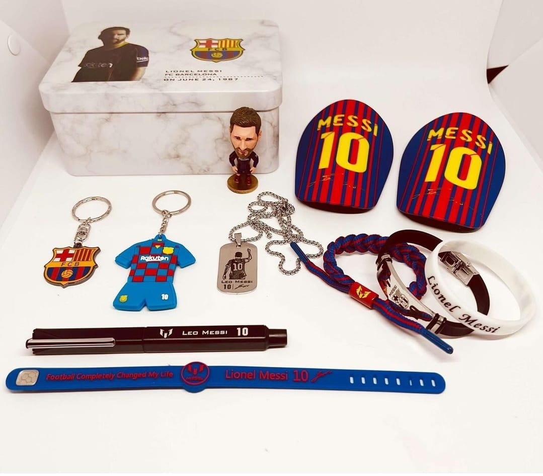 Lionel Messi Barcelona Bundle - uaessss